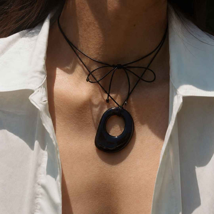 Collar Nuit Obsidiana